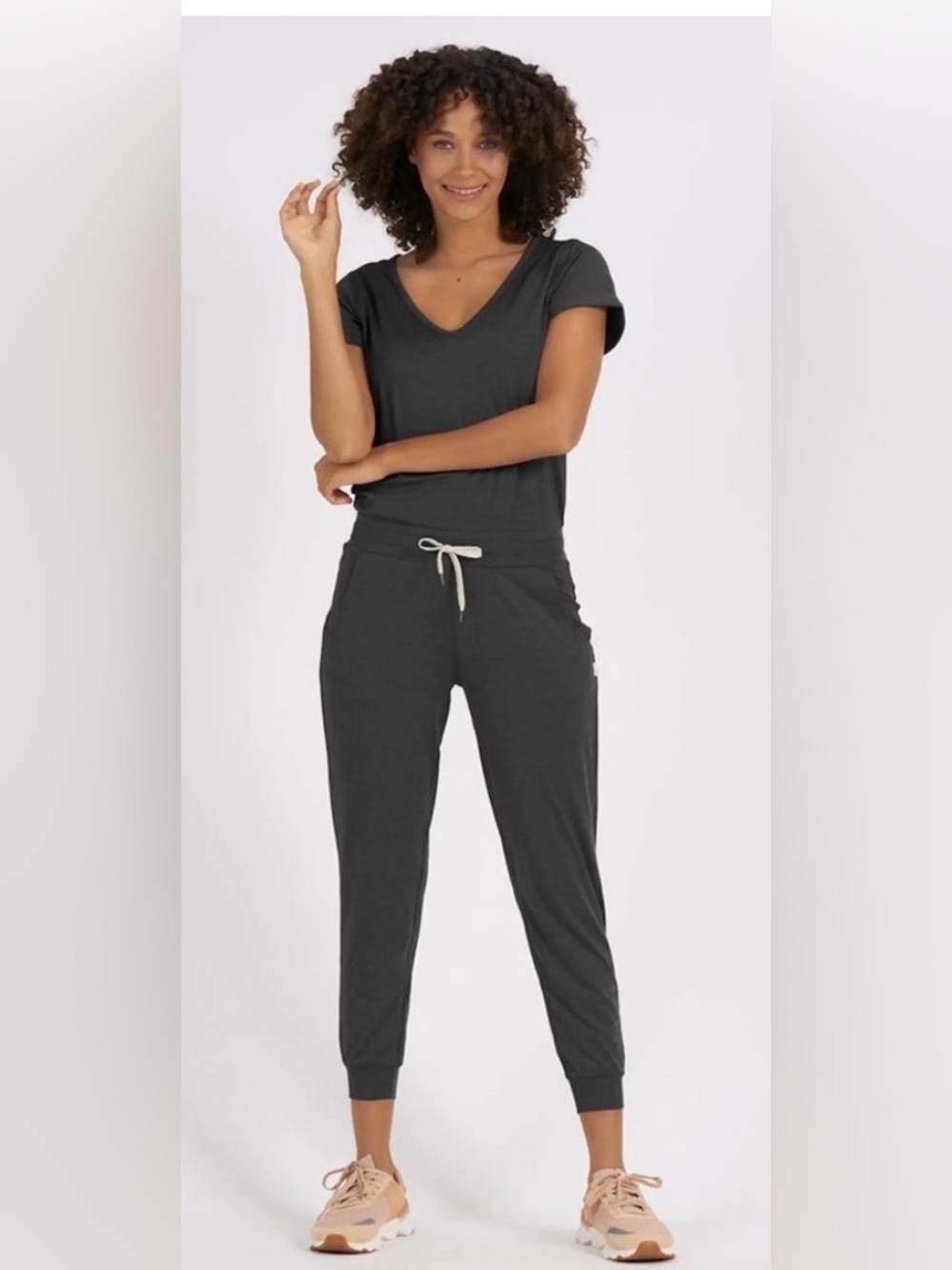 Vuori All Day Jumpsuit, size S